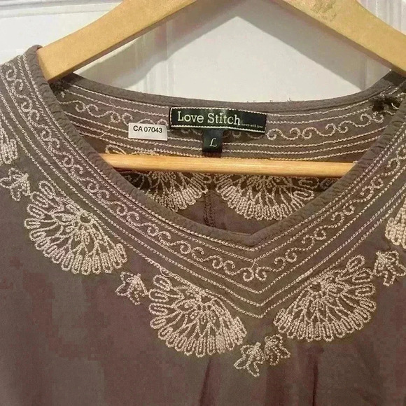 Love Stitch boho butterfly arm blouse embroidered shirt  size large - Picture 2 of 8